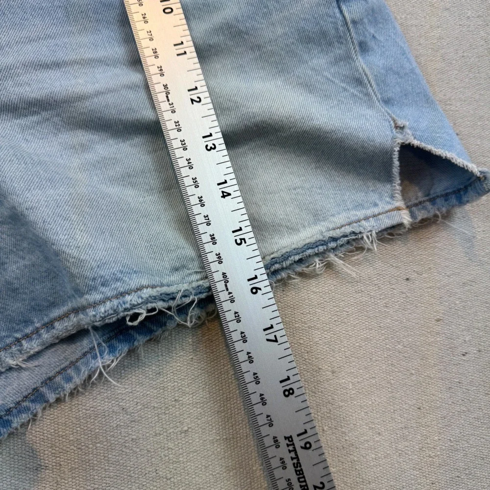 American Eagle Highest Rise Size 10 Baggy Shorts Light Wash Distressed Denim